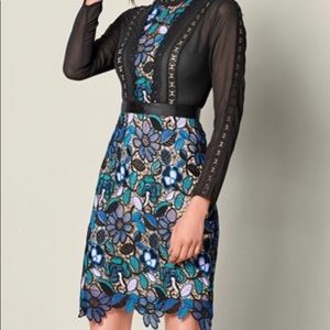 Long sleeves floral lace dress